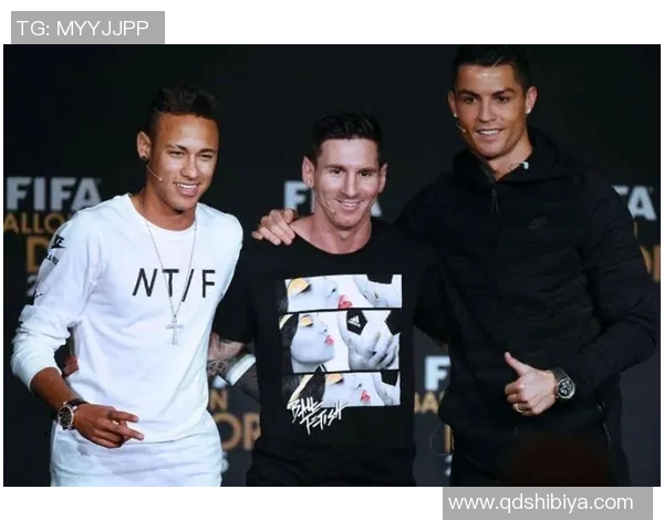 模仿足球明星风采的追随者们如何在生活中展现个性与激情